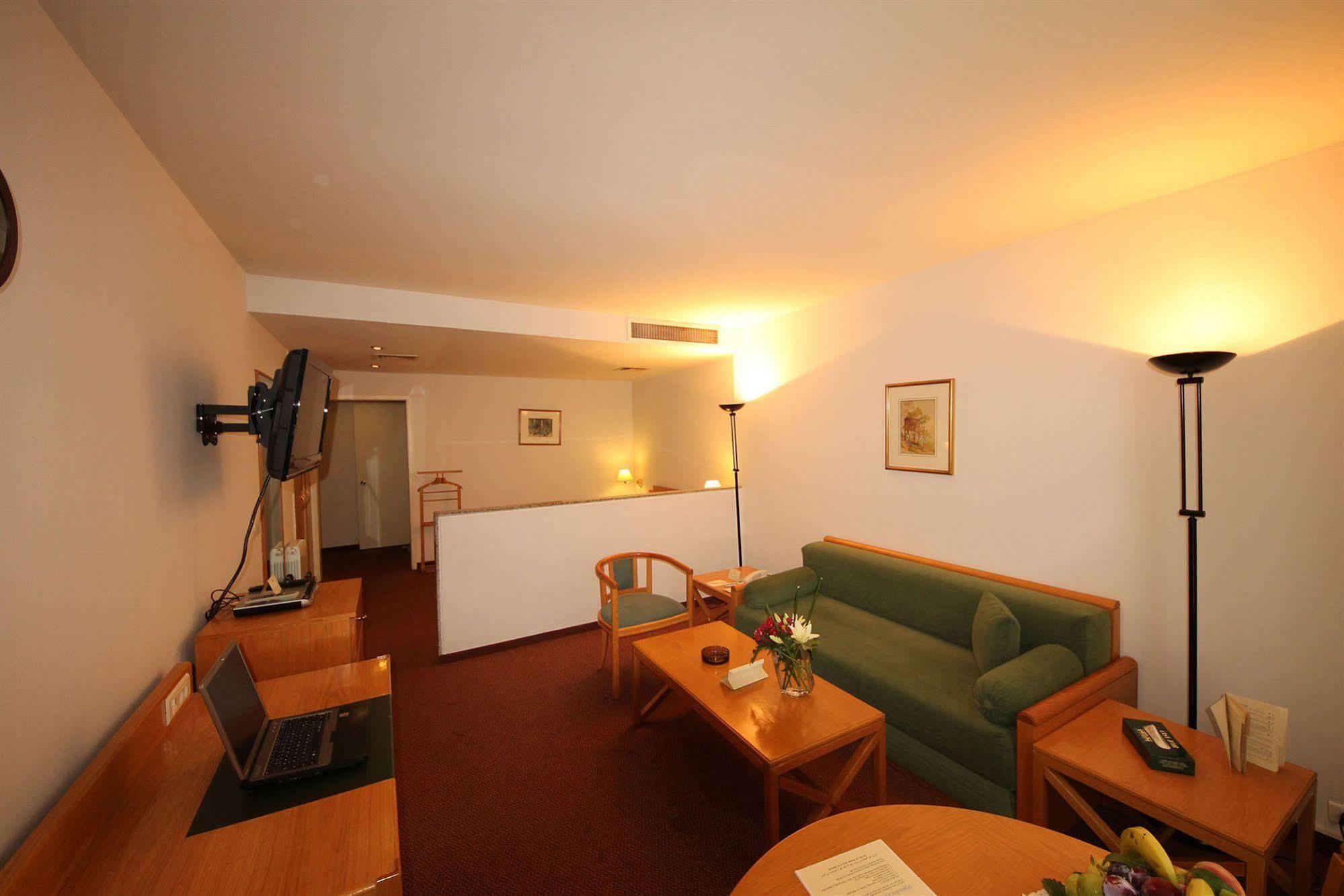 Casa D Or Hotel Beirut Exteriör bild